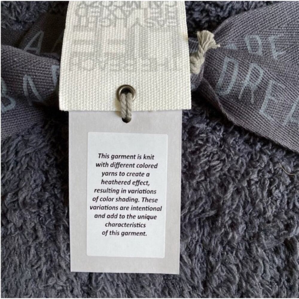 Barefoot Dreams Heather Carbon Black CozyChic Pom Pom Beanie & Scarf Set NWT - Picture 4 of 5